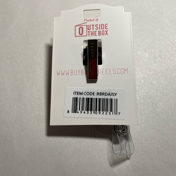 Sparkle & Shine Daisy Badge Reel - Picture 2 of 3